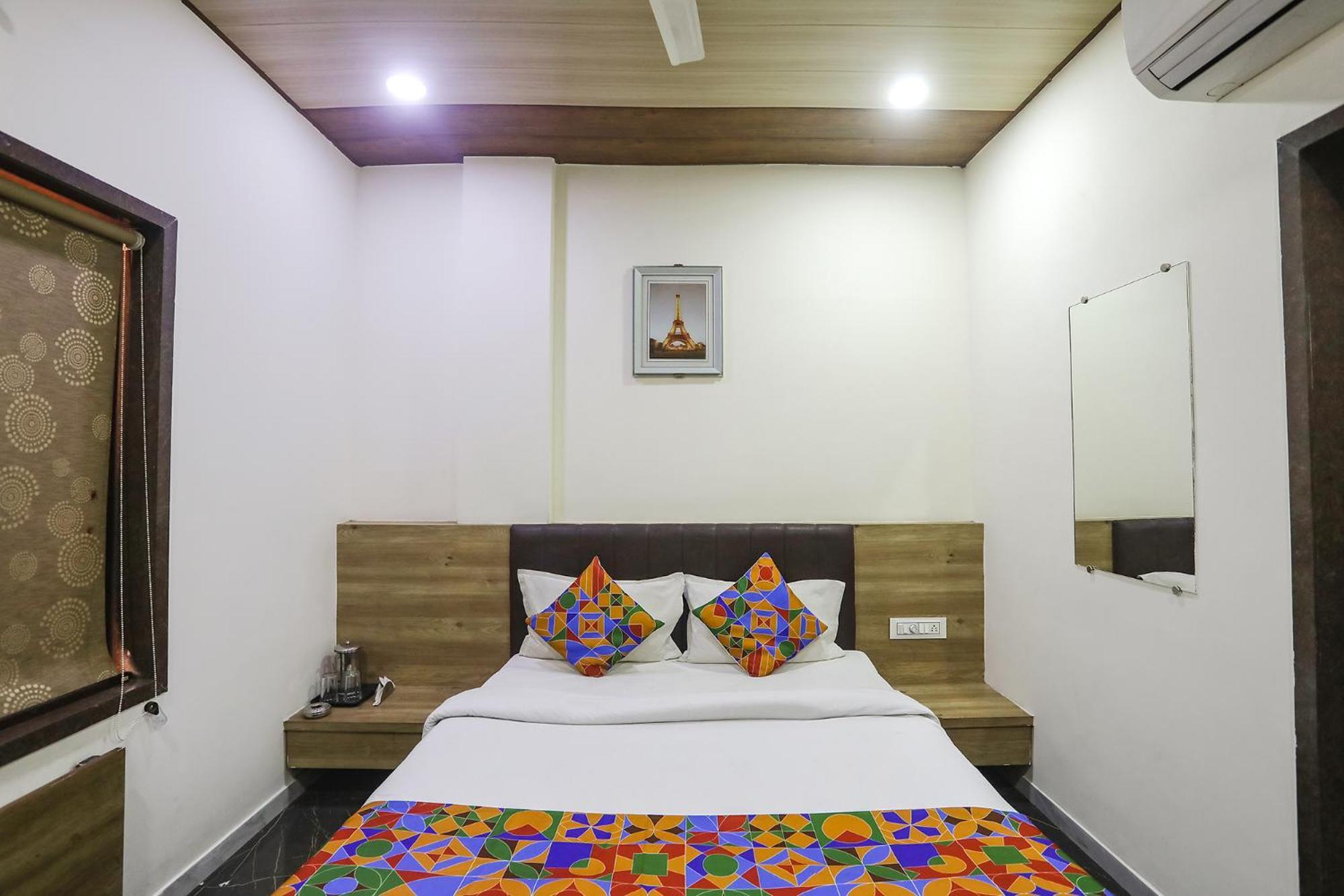 Hotel Vedanta Inn Nagpur Esterno foto